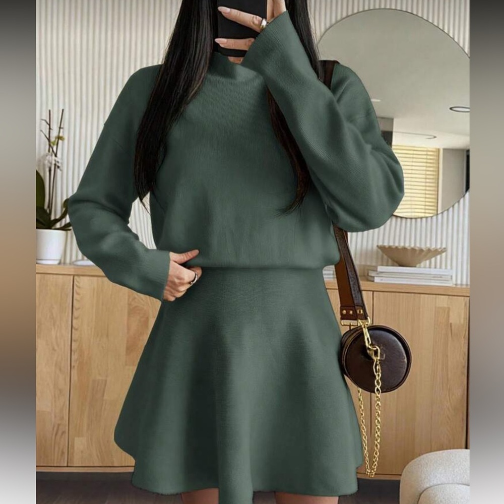 Forest Green Sweater Dress | Cinched Waist Knit | Cozy Chic | Size M